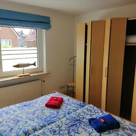 Haus Trossenstek I Apartment Busum Exterior photo