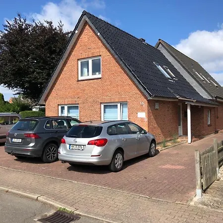 Haus Trossenstek I Apartment Busum Exterior photo